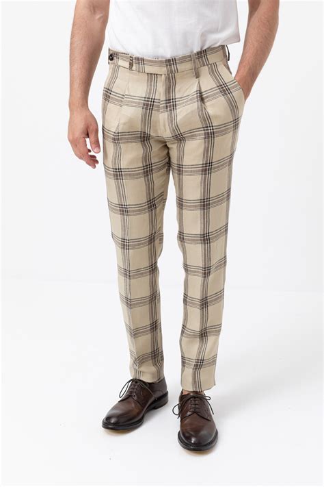 pantaloni beige uomo.